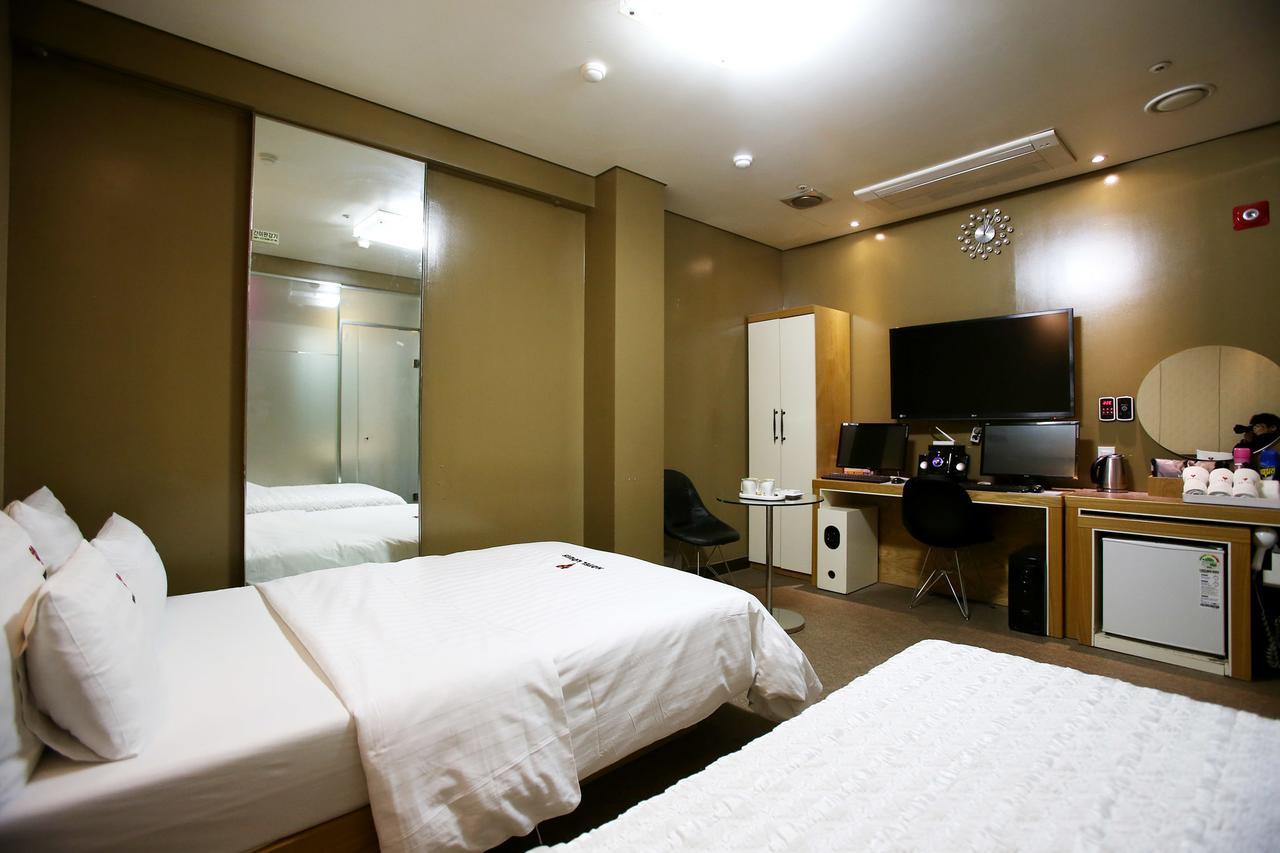 Louis Hotel Соннам Екстер'єр фото